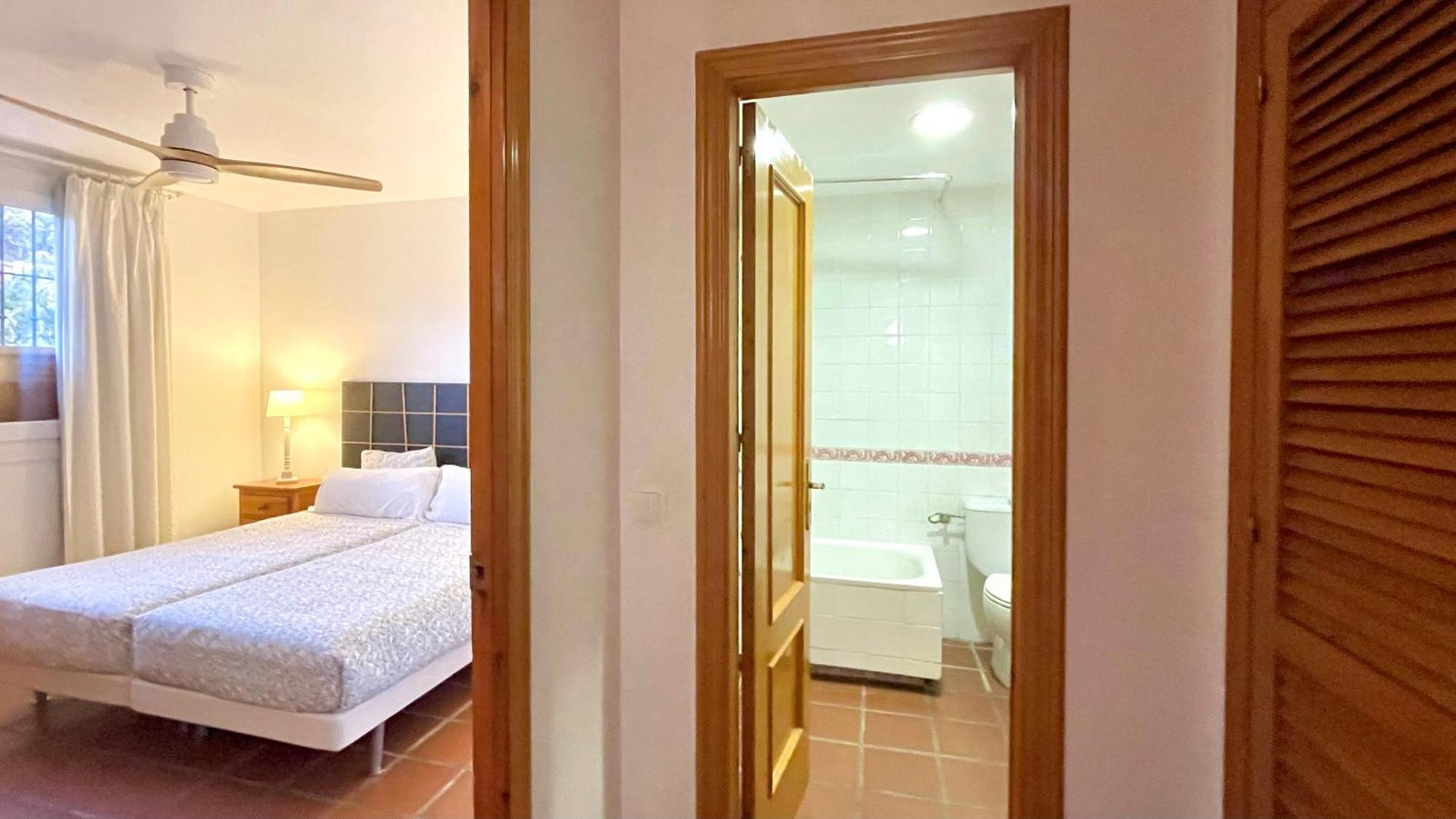 Apartamentos Turisticos La Mundial Малага Екстер'єр фото
