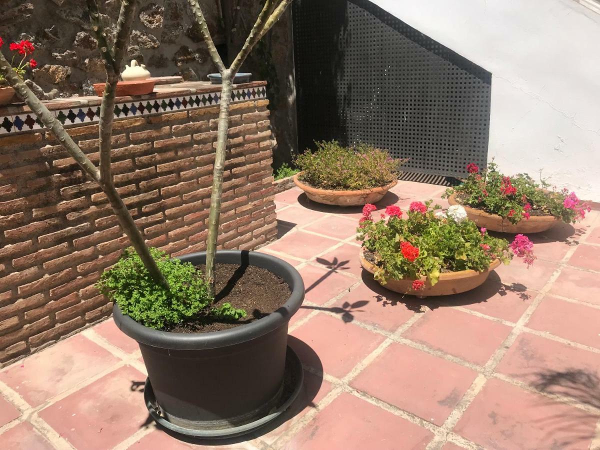 Apartamentos Turisticos La Mundial Малага Екстер'єр фото