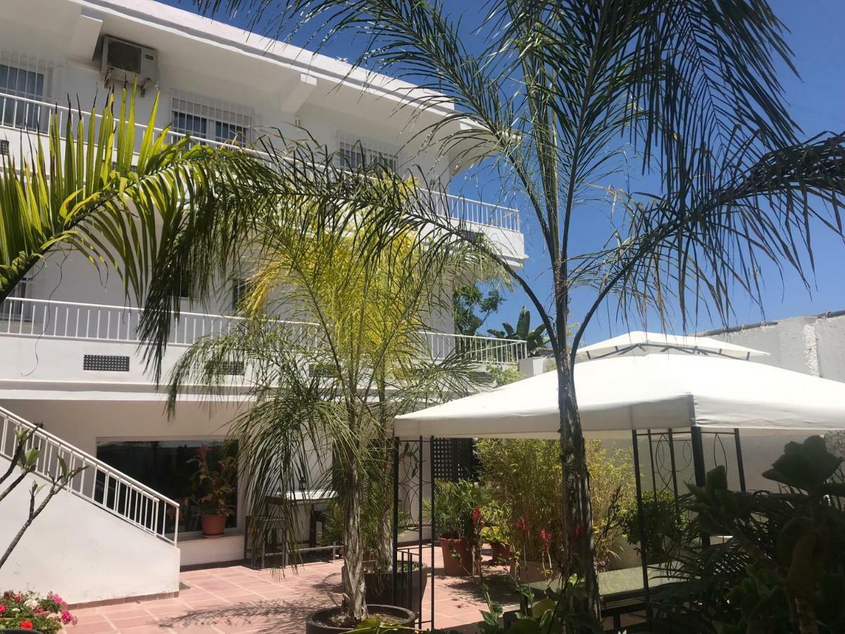 Apartamentos Turisticos La Mundial Малага Екстер'єр фото
