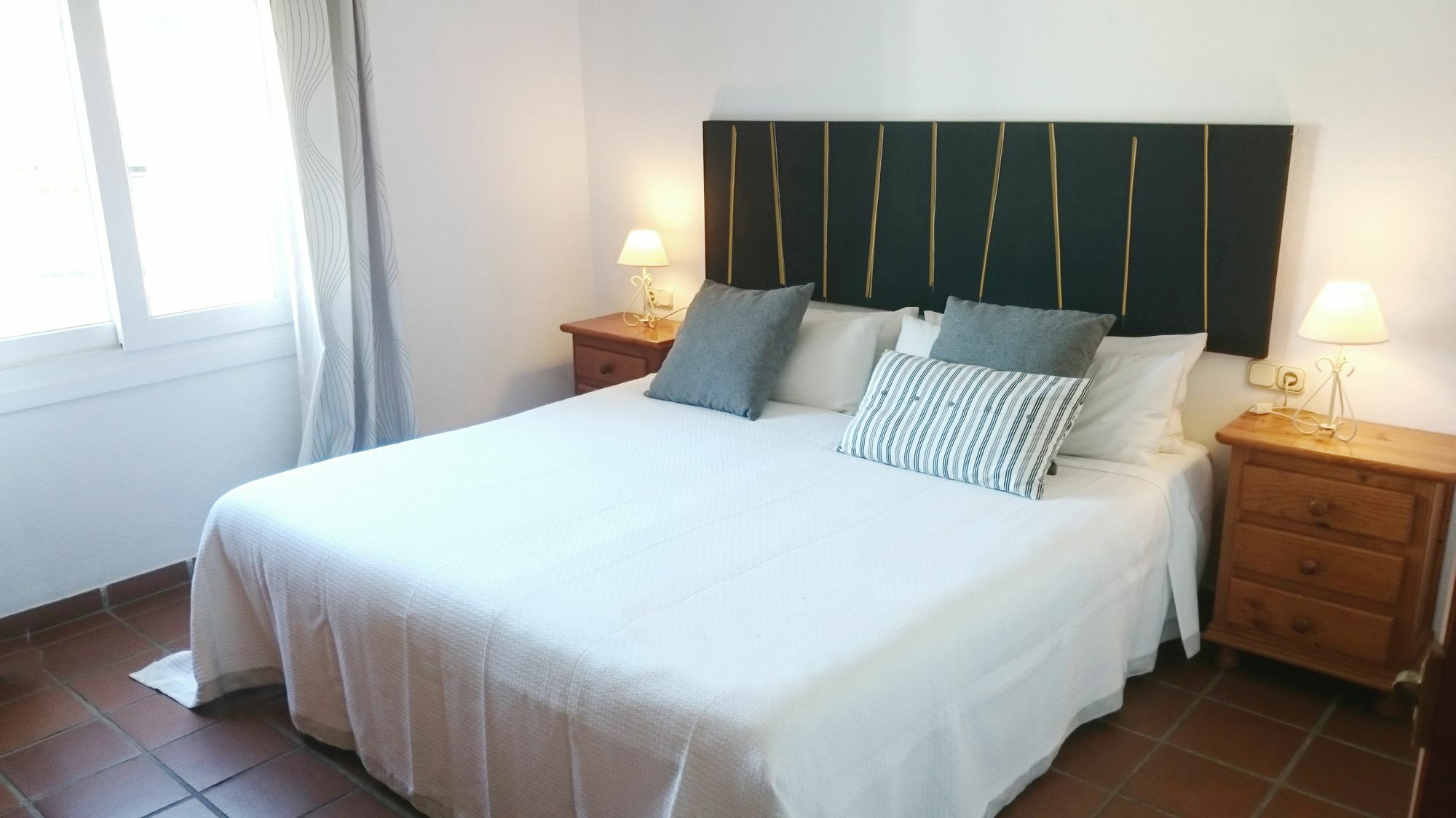 Apartamentos Turisticos La Mundial Малага Екстер'єр фото