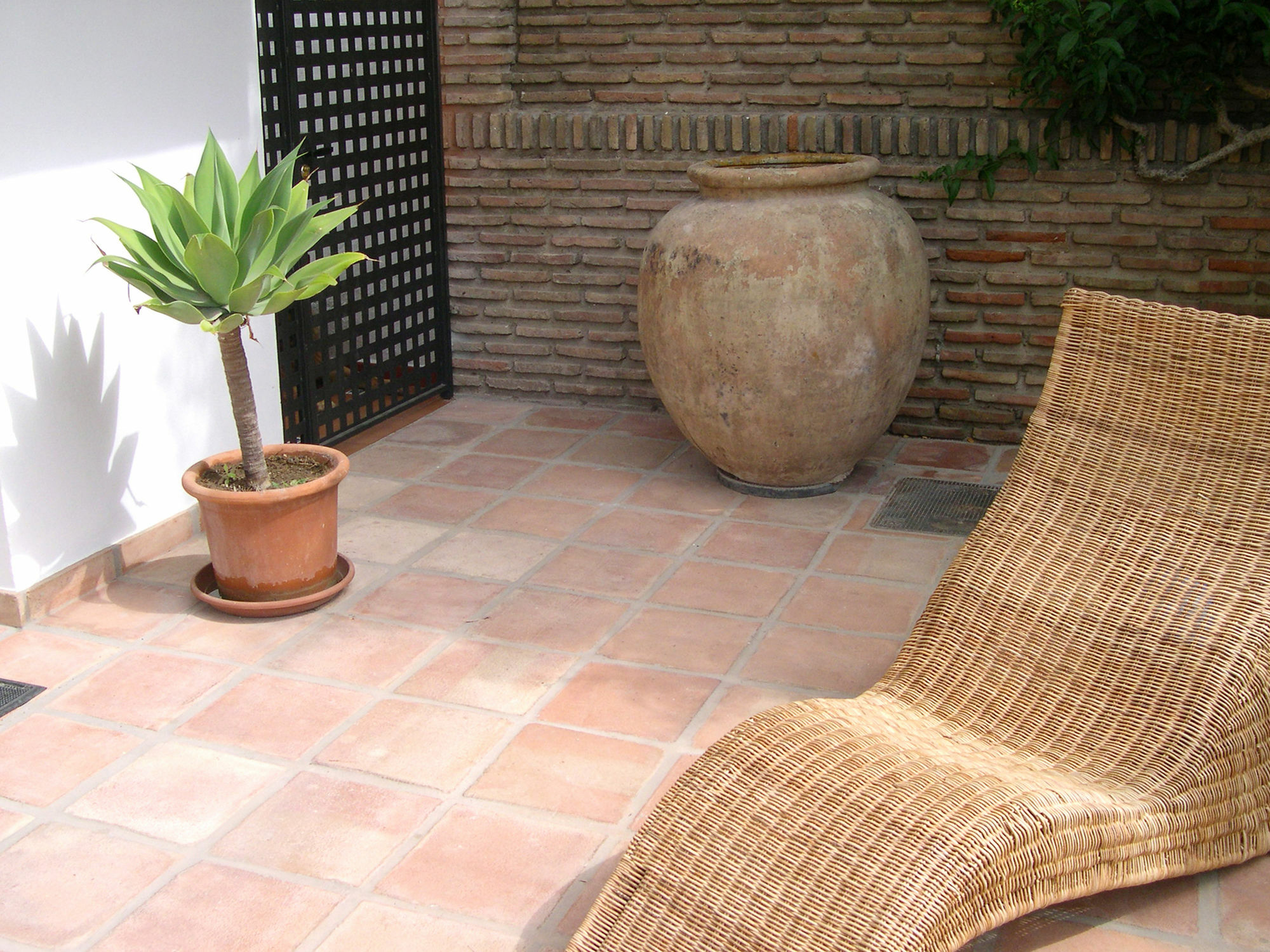 Apartamentos Turisticos La Mundial Малага Екстер'єр фото